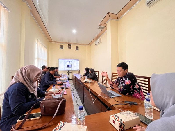 Rapat Koordinasi dengan Unirow Tuban
