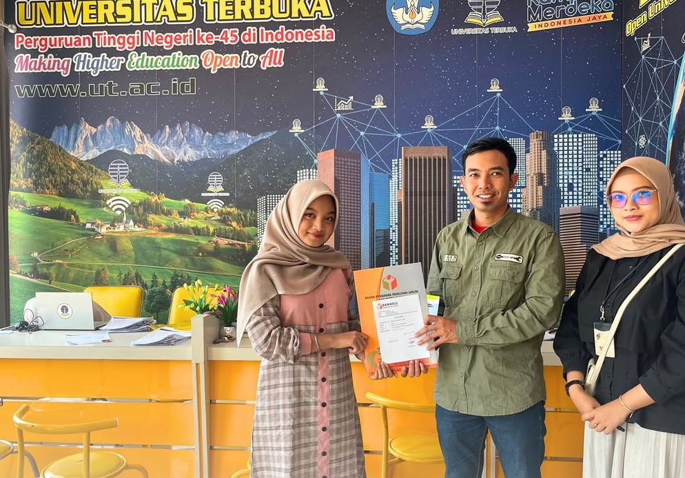 Sosialisasi Kompetisi Debat Penegakan Hukum Pemilu di UT Tuban