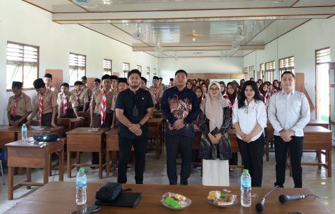 Diskusi di MA Alfalah Bangilan,