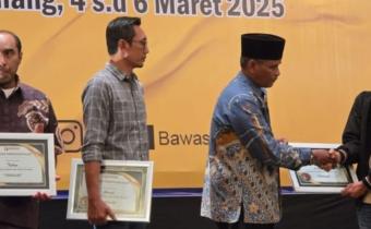 Penghargaan Kajian Hukum Terbaik