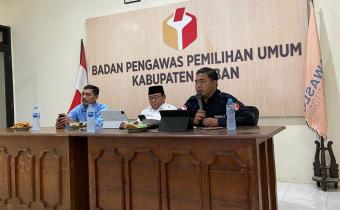 penguatan literasi demokrasi 13 okt 2025