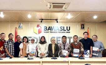 penyerahan lapkir kehumasan 2024